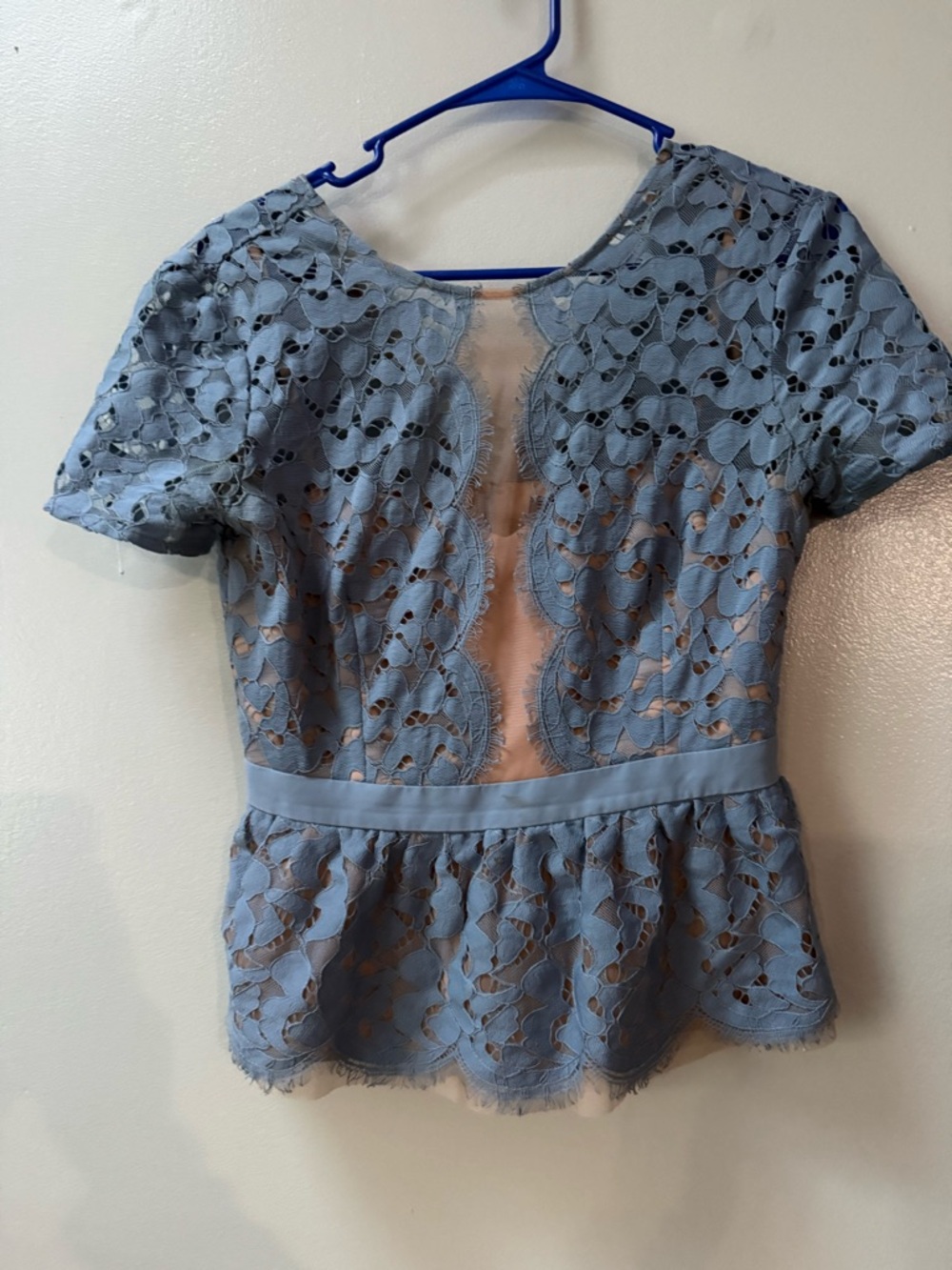 Gorgeous BCBG Lilia Scallop Lace Peplum Shadow Blue Top Coquette Romantic - Picture 3 of 8
